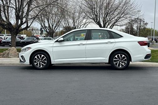 Pure White 2025 Volkswagen Jetta 1.5T S