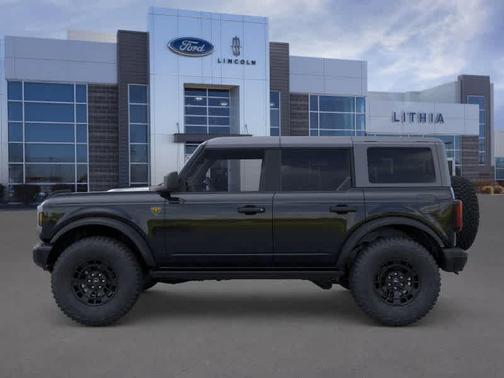 Shadow Black 2026 Ford Bronco Badlands