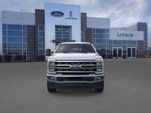 Oxford White 2026 Ford F-350 Lariat Super Duty