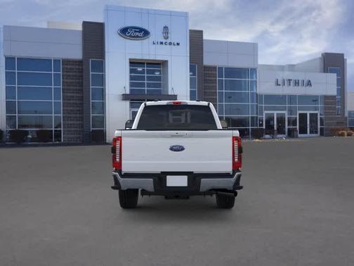 Oxford White 2026 Ford F-350 Lariat Super Duty