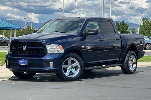 True Blue Pearlcoat 2018 RAM 1500 Express