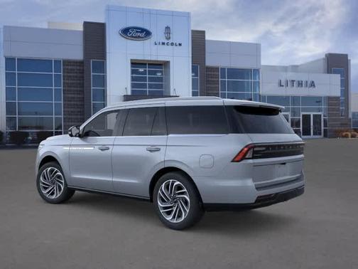 Gray Mist Metallic 2026 Lincoln Navigator Reserve