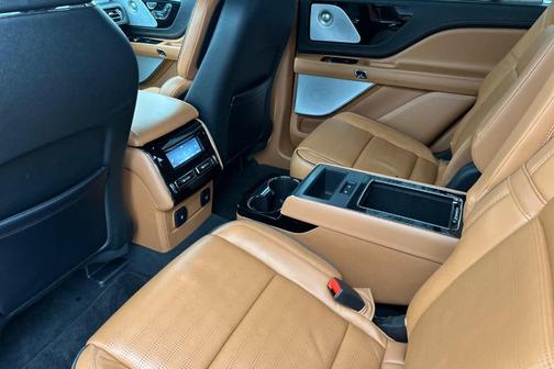 2023 Lincoln Aviator Black Label AWD