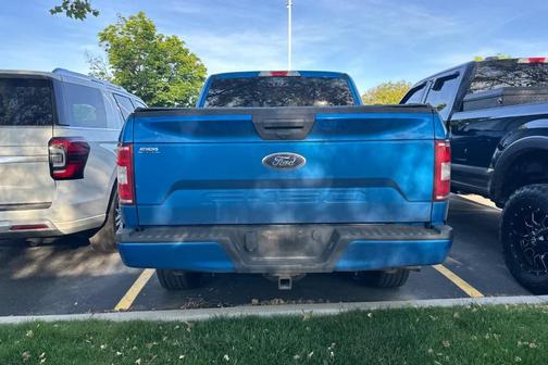 Velocity Blue Metallic 2019 Ford F-150 XLT
