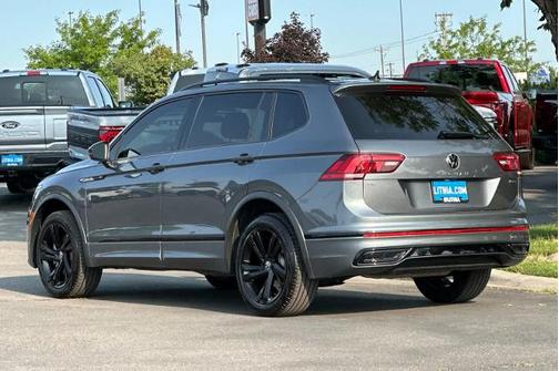 2024 Volkswagen Tiguan 2.0T SE R-LINE BLACK
