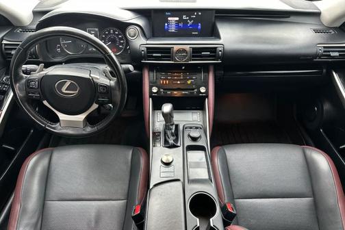 2018 Lexus IS 300 Base