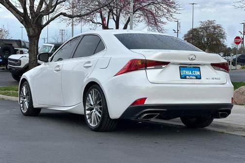 2018 Lexus IS 300 Base