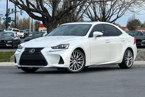 2018 Lexus IS 300 Base