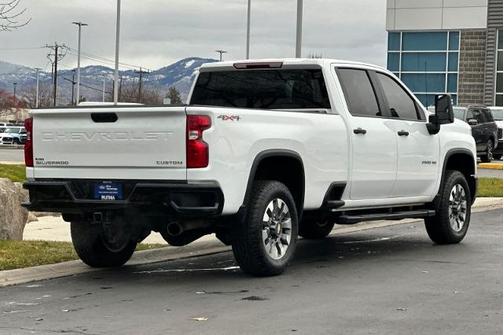 2026 Chevrolet Silverado 2500 CUSTOM