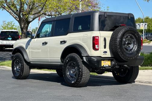 Desert Sand 2025 Ford Bronco Big Bend