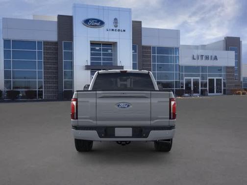 Avalanche 2026 Ford F-150 Platinum