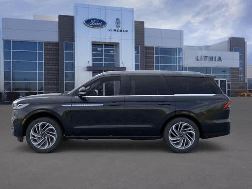 Infinite Black Metallic 2026 Lincoln Navigator Reserve