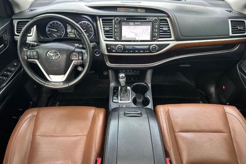 2019 Toyota Highlander Limited Platinum