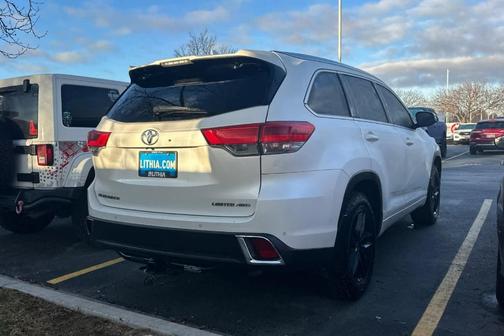 2019 Toyota Highlander Limited Platinum