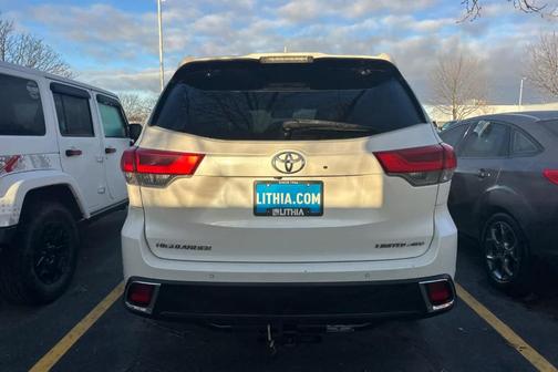 2019 Toyota Highlander Limited Platinum