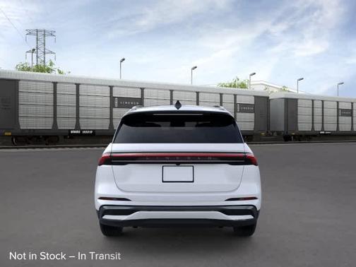 White Platinum Tri-Coat Metallic 2026 Lincoln Nautilus Reserve