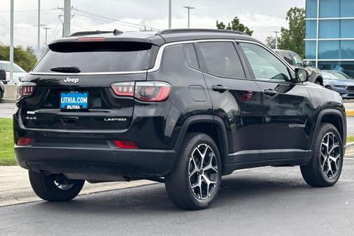 Diamond Black 2025 Jeep Compass Limited