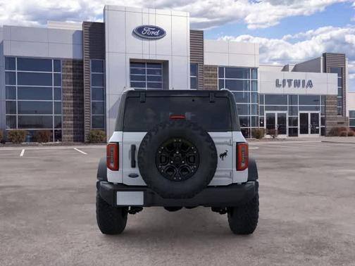Oxford White 2026 Ford Bronco Outer Banks