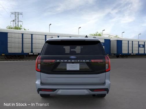 Glacier Gray Metallic 2026 Ford Expedition Max Platinum