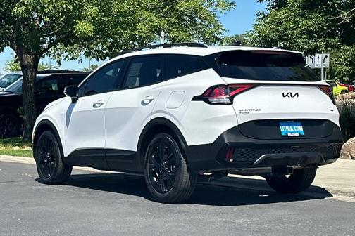 Glacial White Pearl 2025 Kia Sportage X-Line