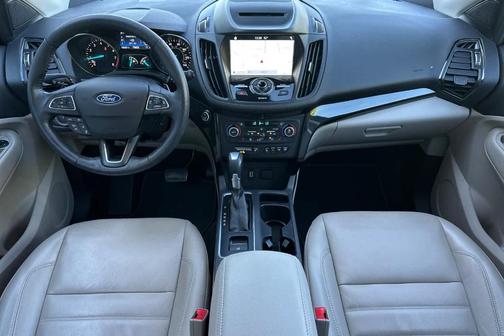 White Platinum Tri-Coat Metallic 2018 Ford Escape Titanium