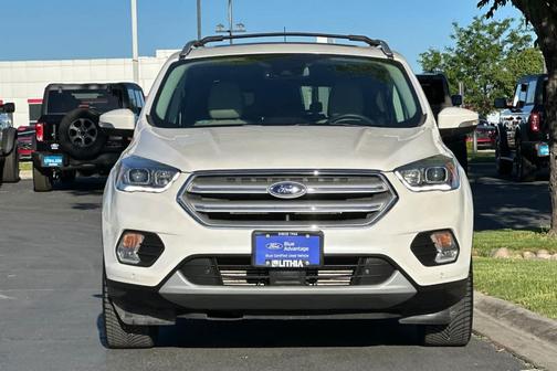White Platinum Tri-Coat Metallic 2018 Ford Escape Titanium
