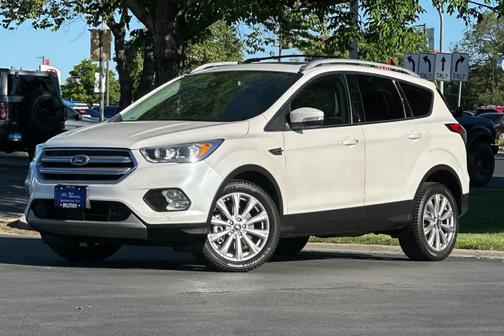 White Platinum Tri-Coat Metallic 2018 Ford Escape Titanium