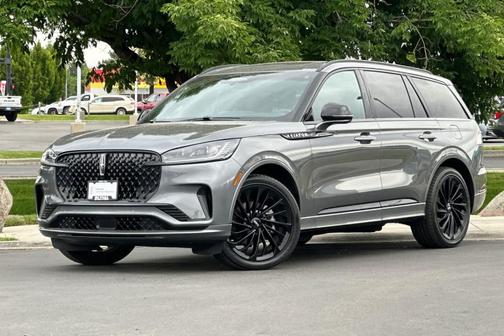 Metallic 2025 Lincoln Aviator Reserve AWD