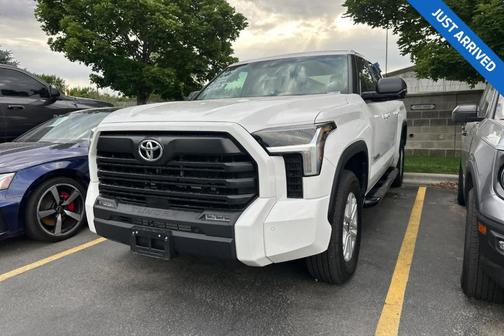 Ice 2024 Toyota Tundra SR5