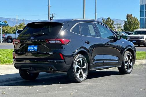 2023 Ford Escape ST-LINE SELECT