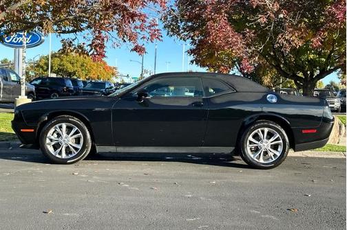 2022 Dodge Challenger SXT