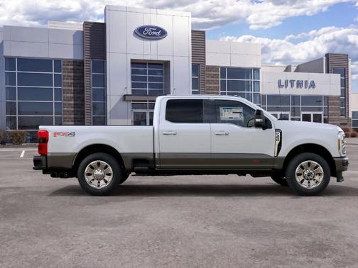 Star White 2027 Ford F-350 King Ranch