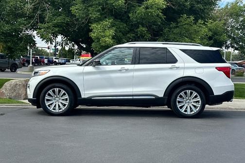 Star White 2023 Ford Explorer Limited