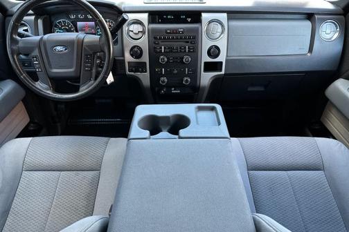 Dark Blue Pearl Metallic / Ingot Silver Metallic 2012 Ford F-150 XLT