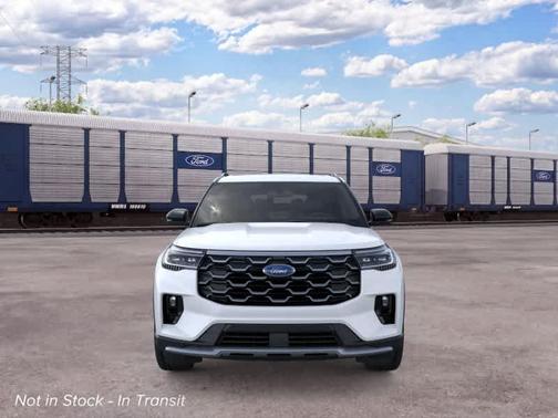 Star White 2026 Ford Explorer Platinum