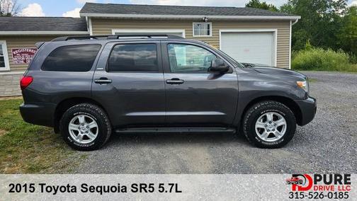 2015 Toyota Sequoia SR5