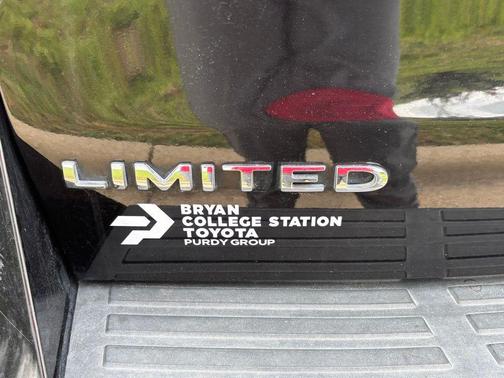AGATE BLACK METALLIC 2024 Ford Expedition Max Limited
