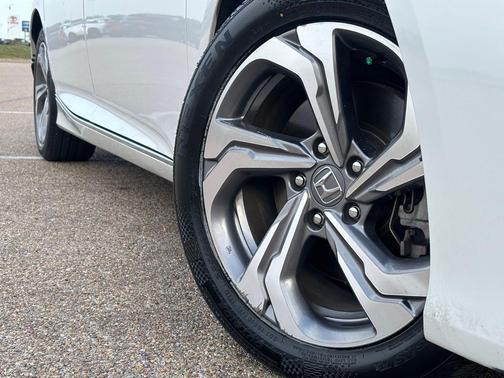 2020 Honda Accord EX-L 1.5T