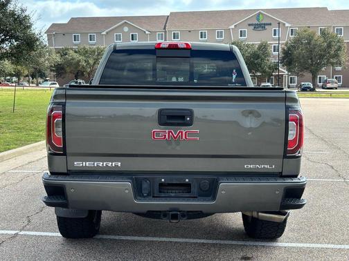 2018 GMC Sierra 1500 Denali