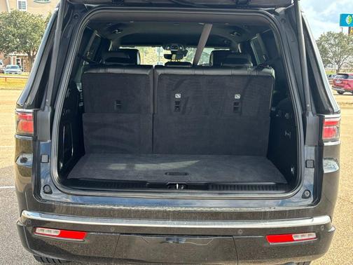 2025 Jeep Wagoneer Carbide 4x4