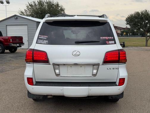 2011 Lexus LX 570 Base