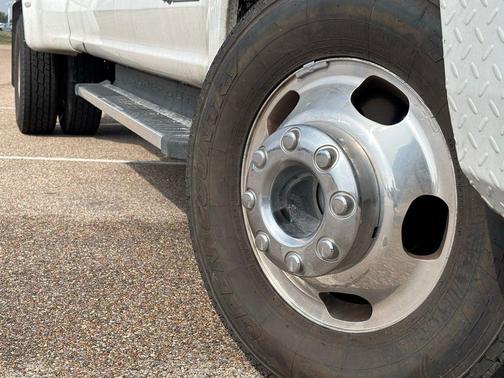 2022 Ford F-350 Lariat