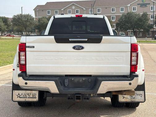 2022 Ford F-350 Lariat