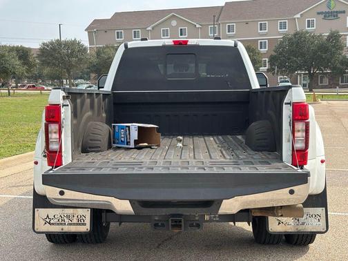 2022 Ford F-350 Lariat