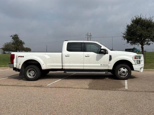 2022 Ford F-350 Lariat