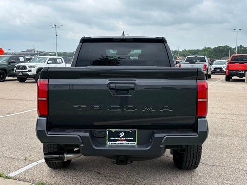 L7 2026 Toyota Tacoma SR5