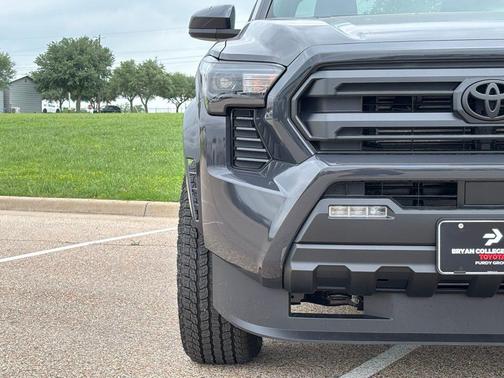 L7 2026 Toyota Tacoma SR5
