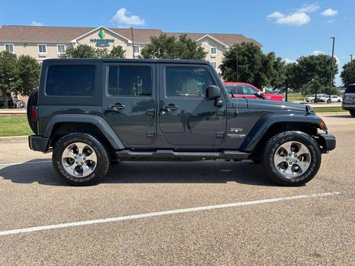 2018 Jeep Wrangler JK Unlimited Sahara