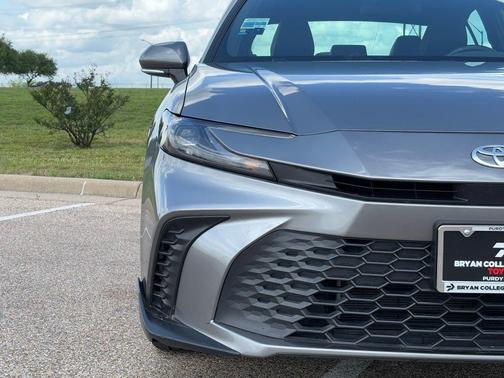 Heavy Metal 2025 Toyota Camry SE