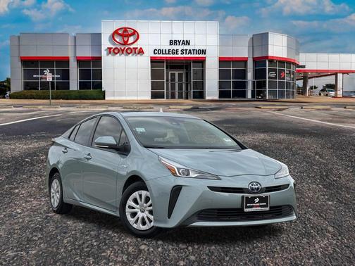 2021 Toyota Prius L